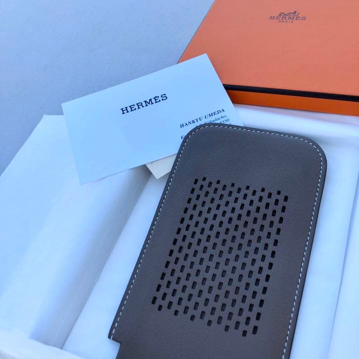 【kounellistapies専用】HERMES エルメス　携帯ケース！