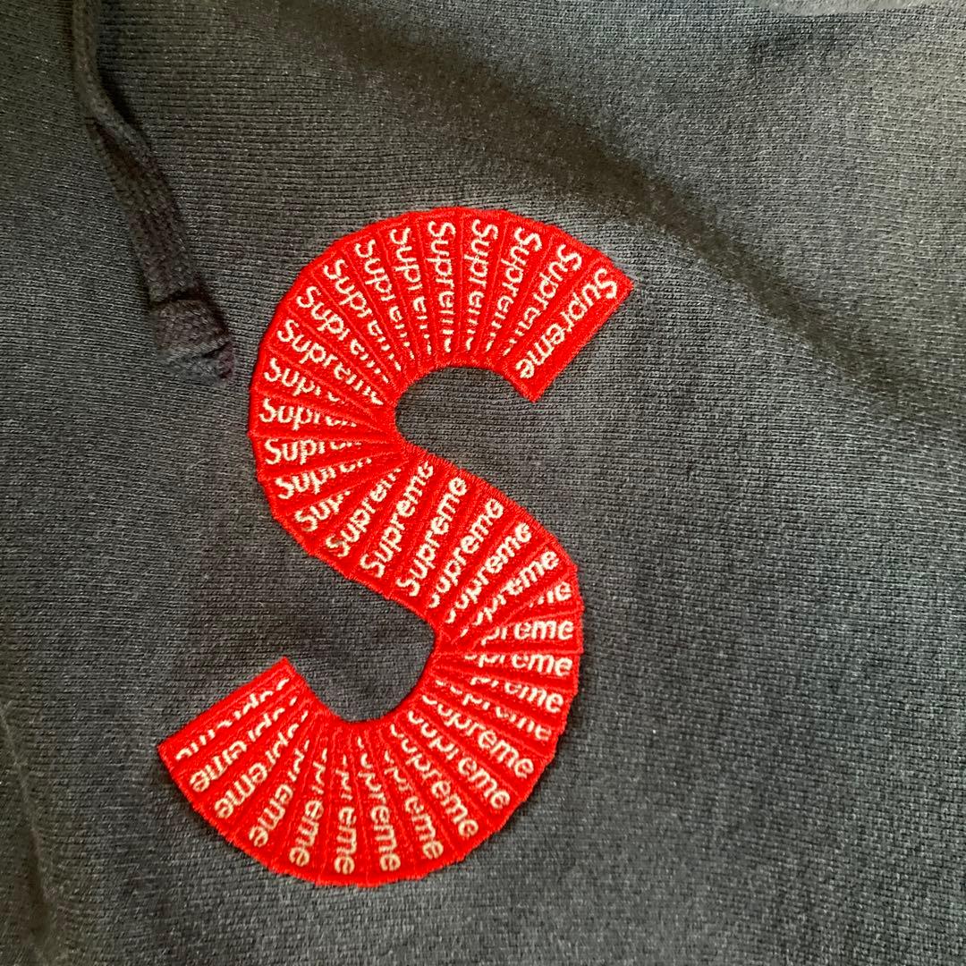Supreme Sロゴ刺繍 パーカー