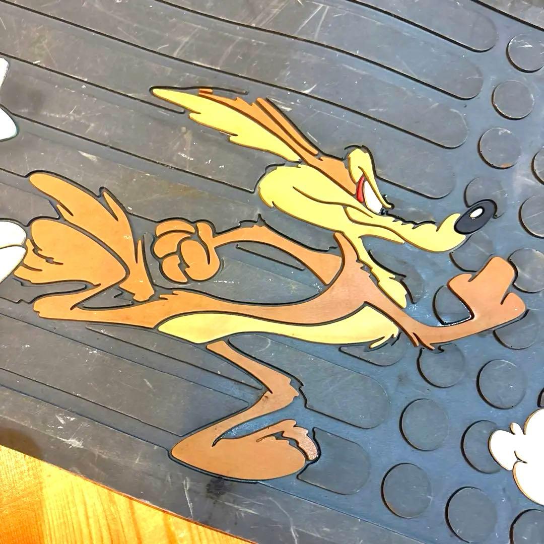 レア！　ルーニーテューンズ　ガレージ　ゴムマット　トラック　ロードランナー