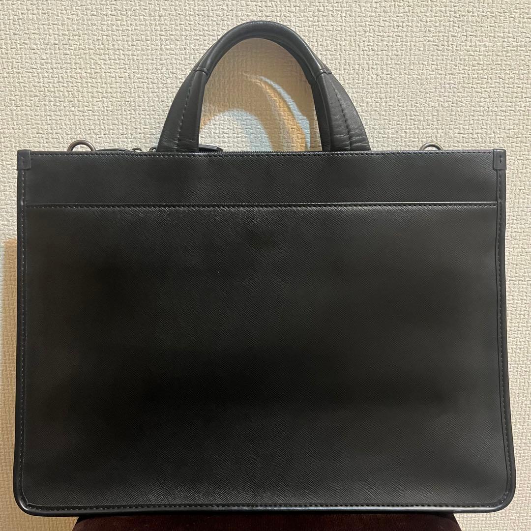 美品 TAKEO KIKUCHI タケオキクチ ビジネスバッグ 黒 皮革