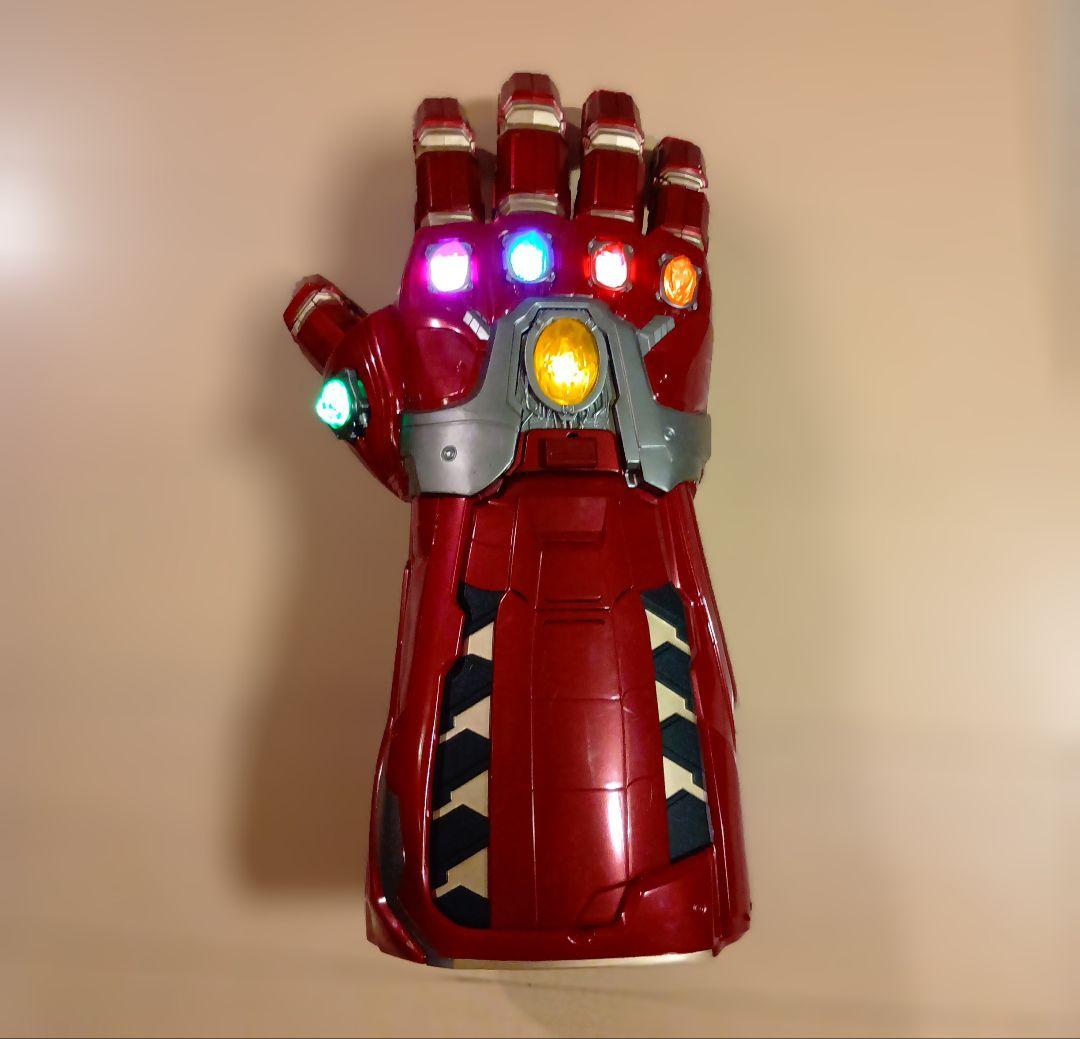 アイアンマン ガントレット 光る宝石付き