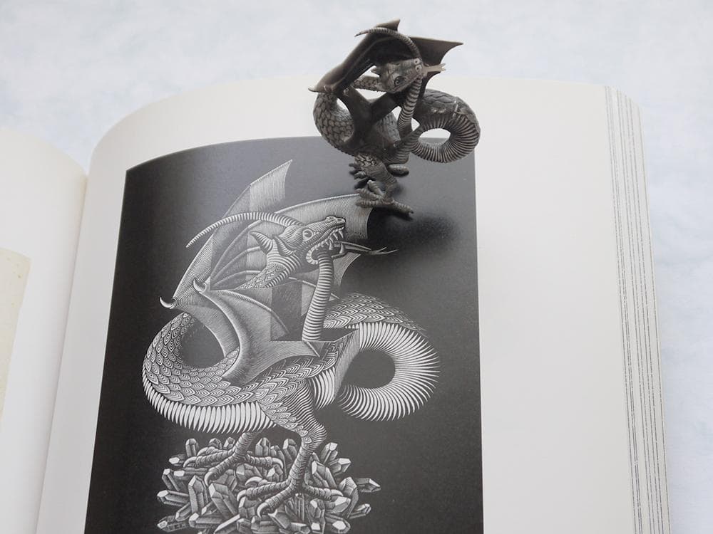 M.C.エッシャー　だまし絵フィギュア 3体セット + 図録