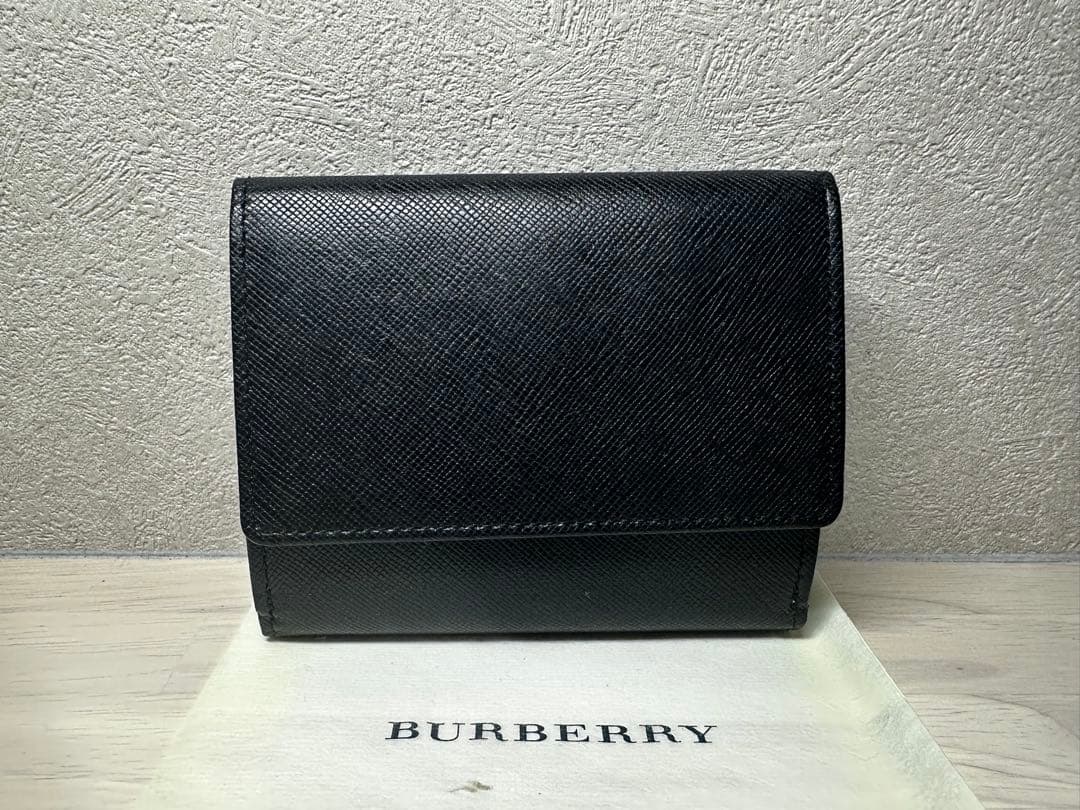 【美品】BURBERRY レザー 三つ折り財布 ノバチェック プレート ブラック