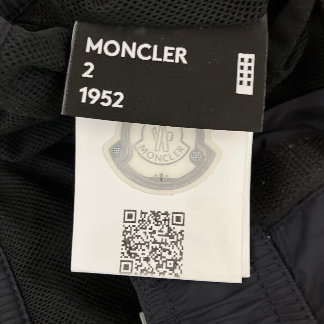 モンクレール　水着　ショート、ハーフパンツＭサイズ