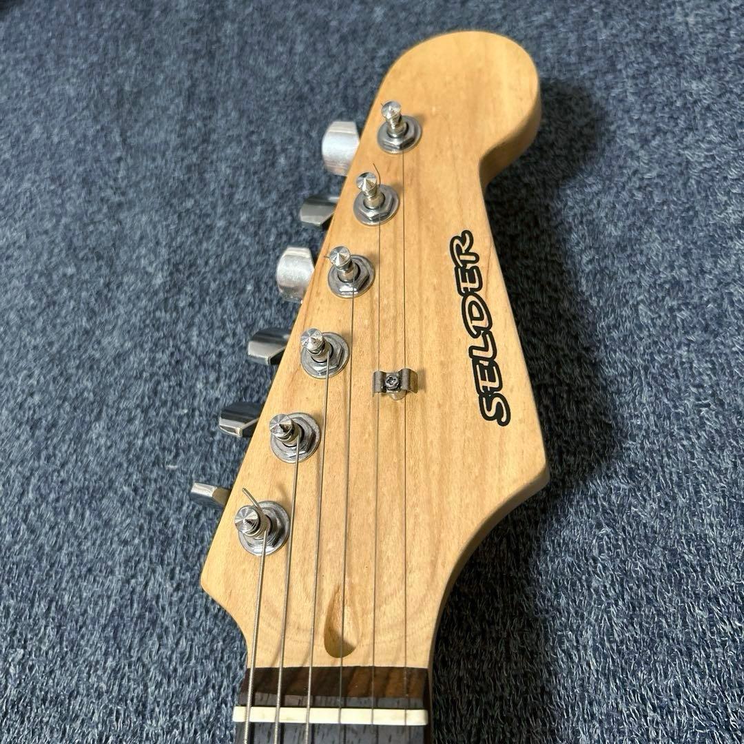 SELDERセルダー　グリーン エレキギター サンバースト