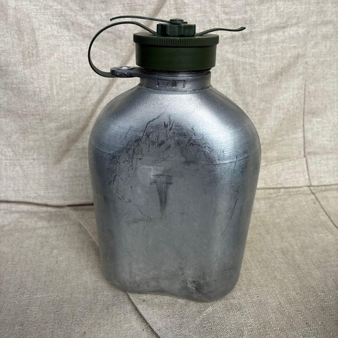 ドイツ連邦軍（Bundeswehr） アルミ製キャンティーン 実物