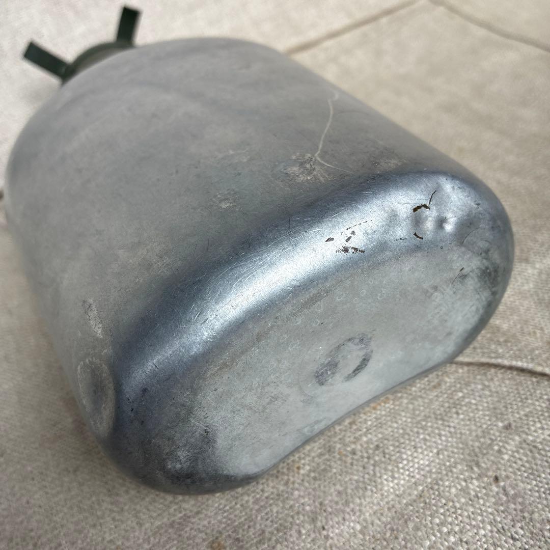 ドイツ連邦軍（Bundeswehr） アルミ製キャンティーン 実物