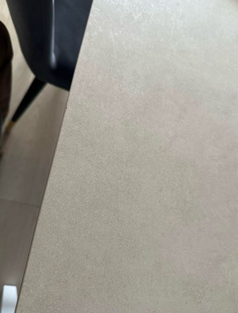 ユウ様 カリガリス ダイニングテーブル