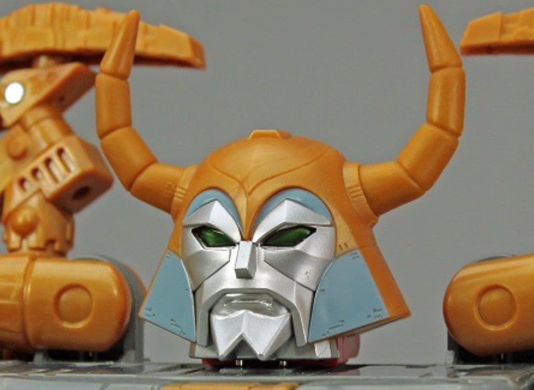 未開封● 限定 ユニクロン トランスフォーマー　プラチナムエディション　未発売