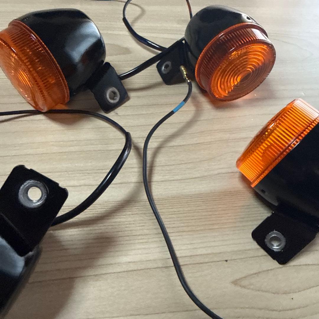 ホンダモンキーz50j12v、ゴリラなど純正ウインカー球は武川のオレンジ球付き。