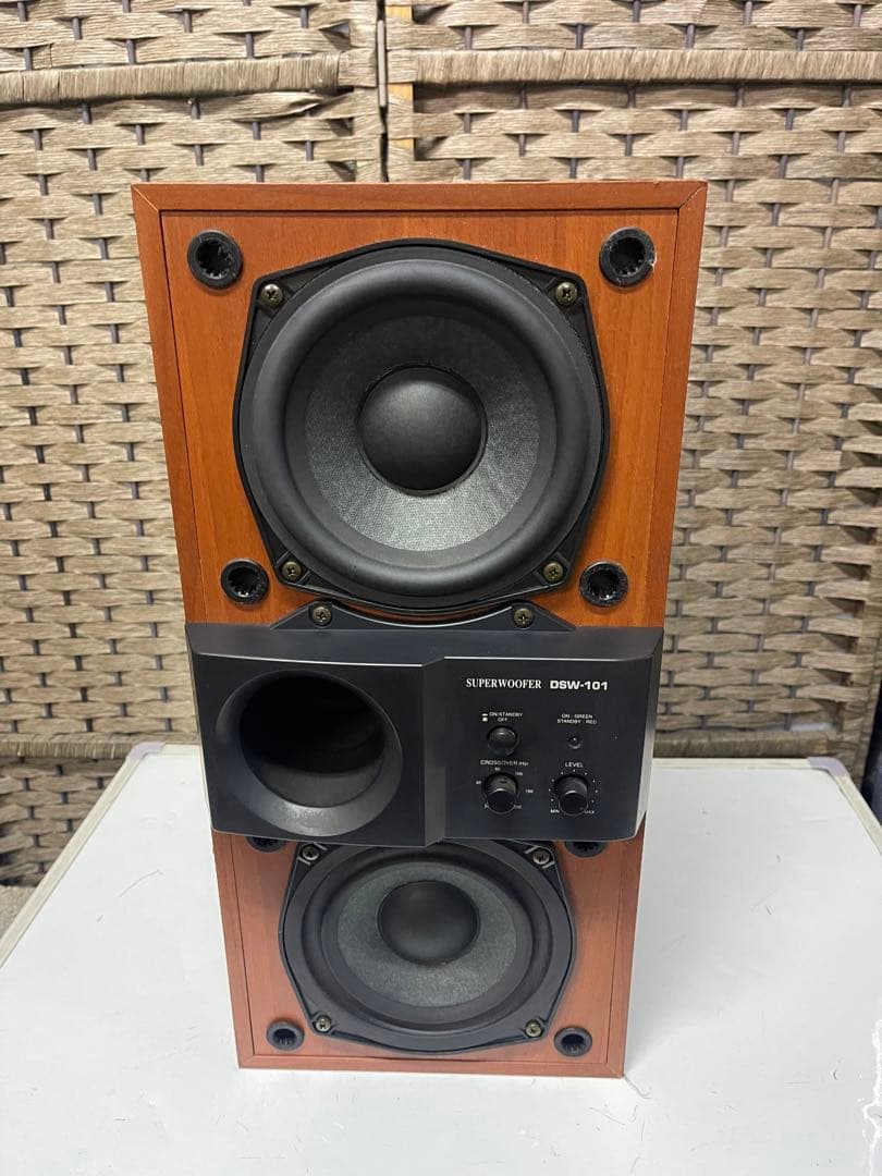 DENON アンプ内蔵サブウーファーシステム　DSW-101