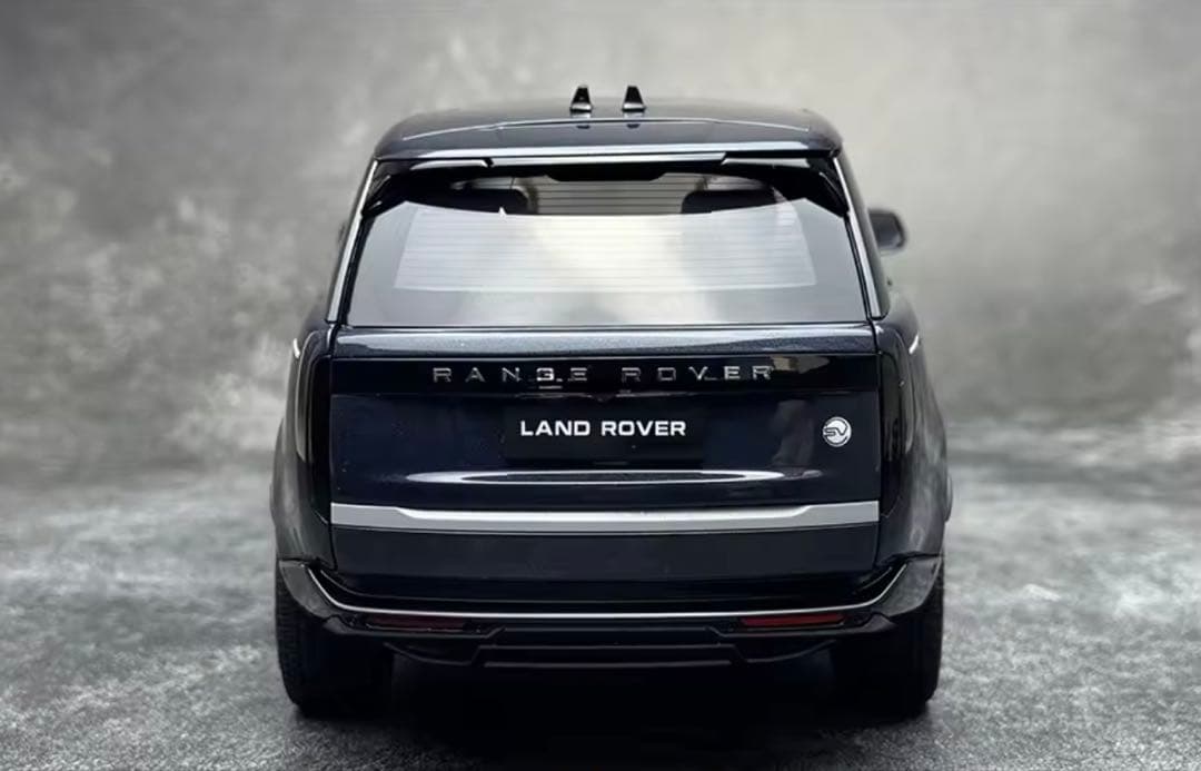 1/18ダイキャスト￼ランドローバー レンジローバー SV (LWB) モデル