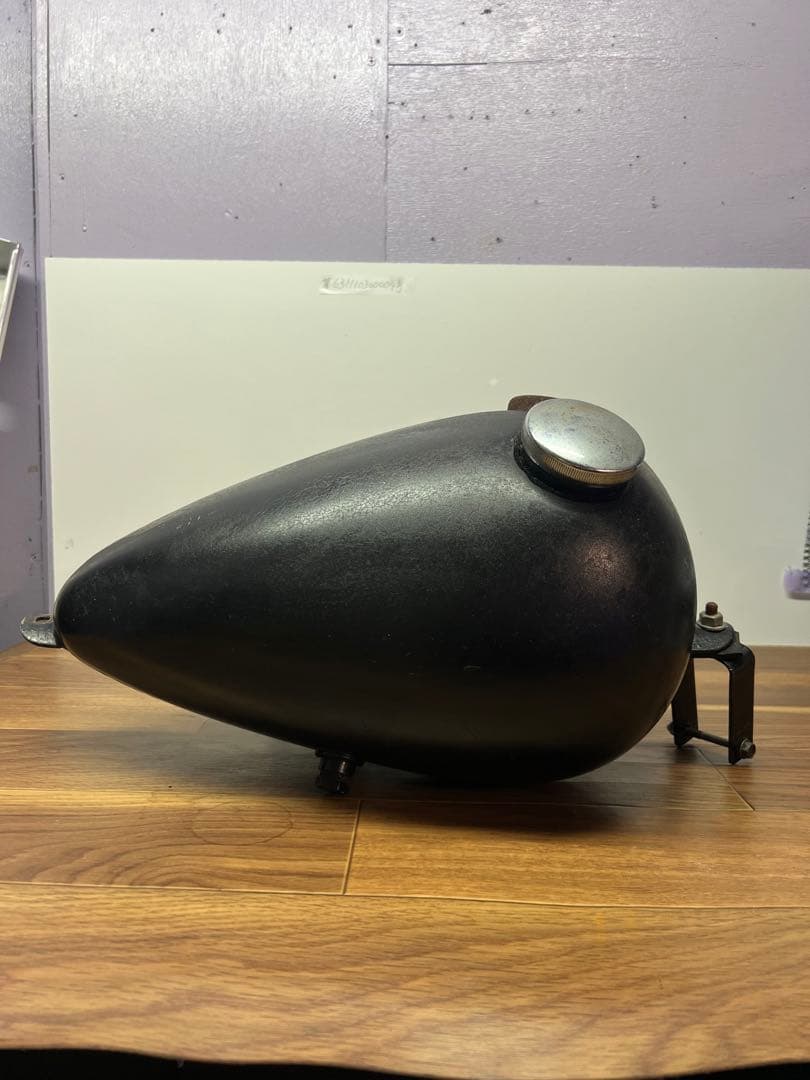 【送料込み】ガソリンタンク⭐︎ハーレーなどに