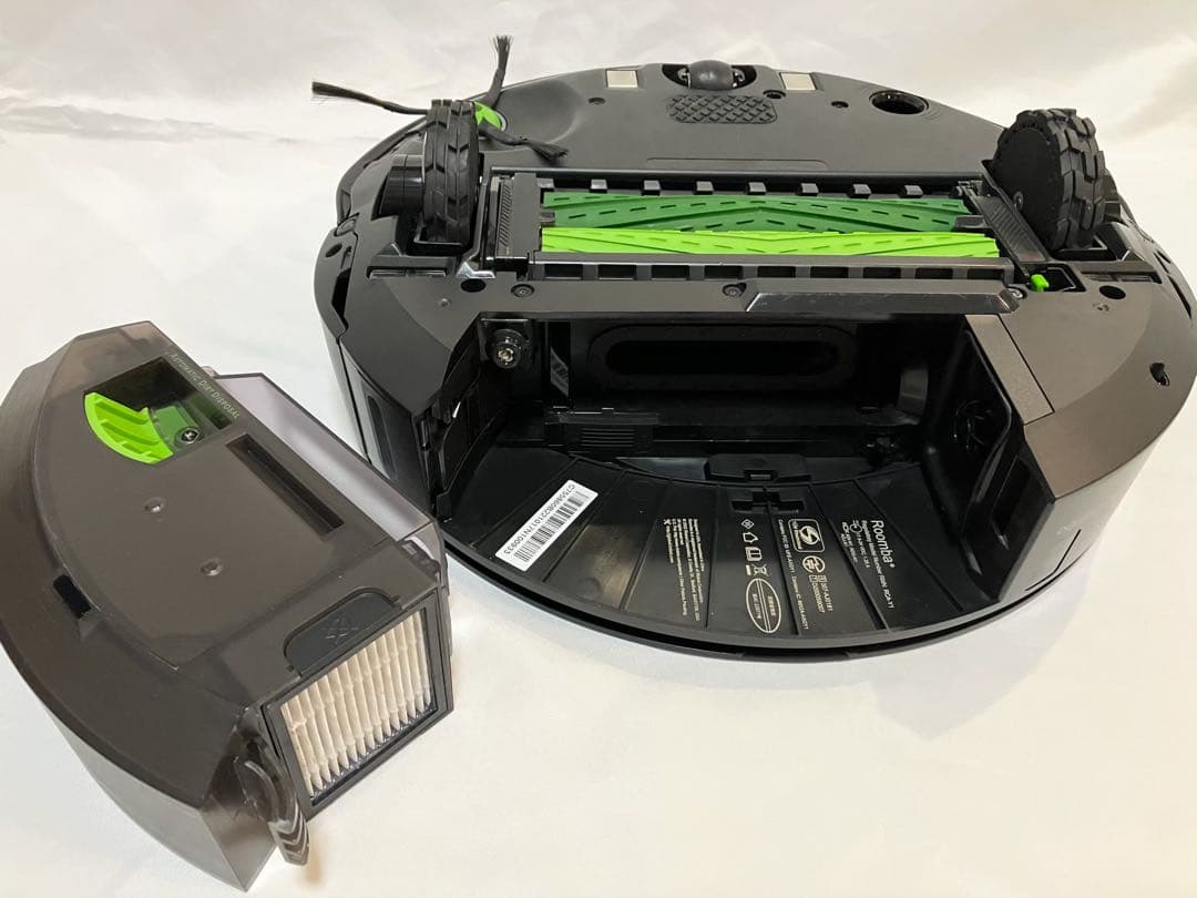 【美品】iRobot Roomba Combo j7+ 拭き掃除・自動ゴミ収集