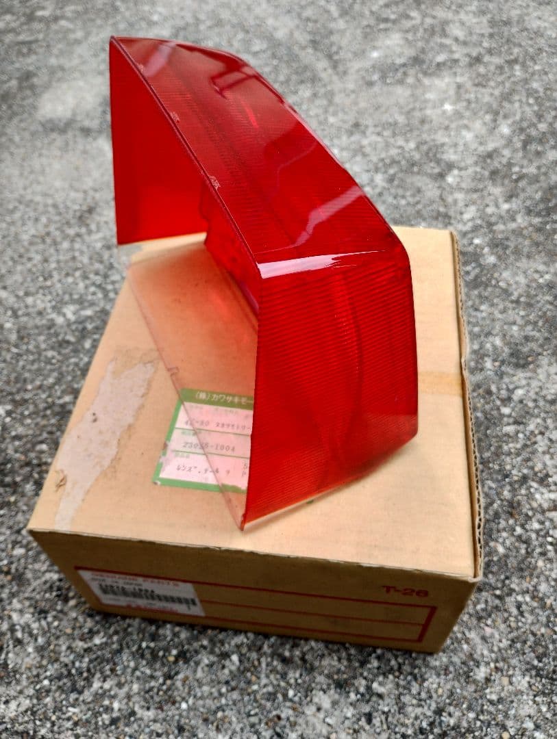 【激レア】【純正未使用】カワサキ KZ1300用テールレンズ