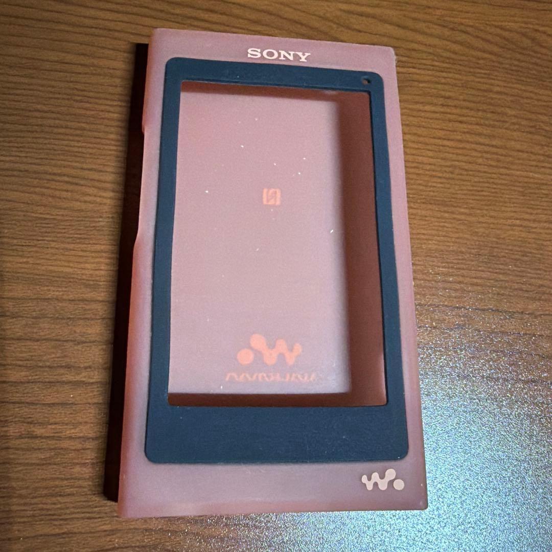 ももクロウォークマン10周年モデル