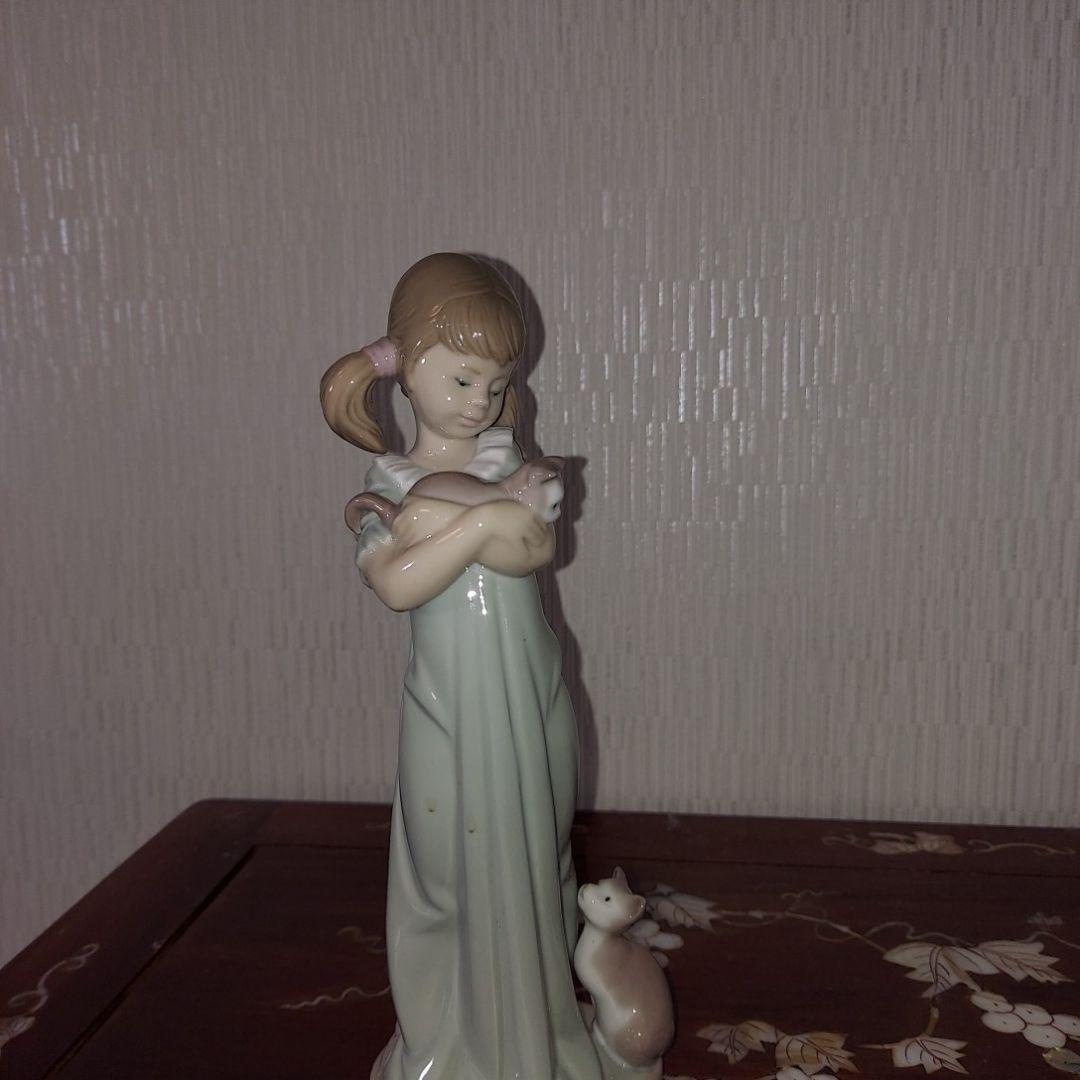 週末セール　私のことも忘れないで　リヤドロ　子猫　少女