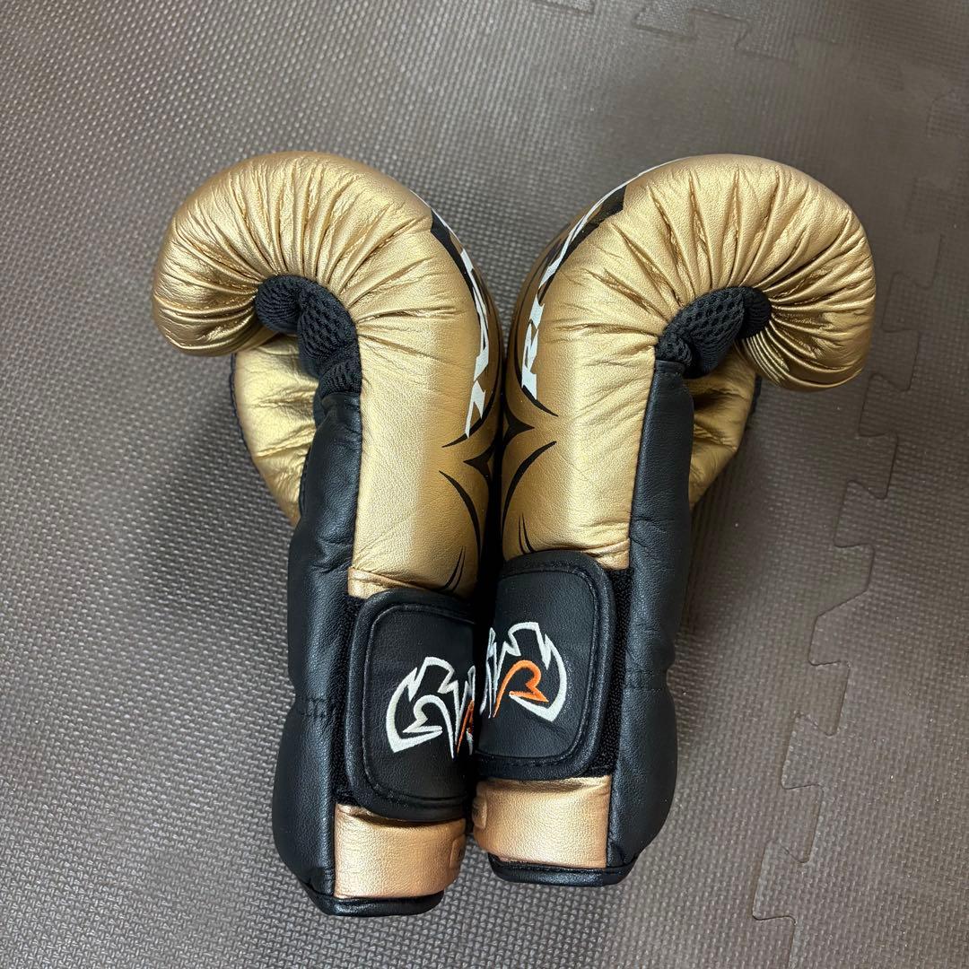 RIZAL EVOLUTION ボクシンググローブ ゴールド/ブラック　14oz