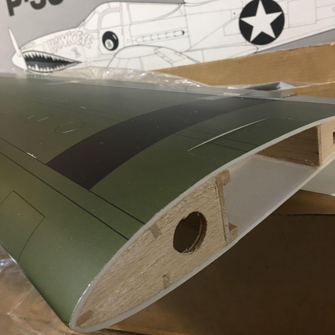 EZ  p-39 エアラコブラ　（翼長1メートル50センチ超❗️）