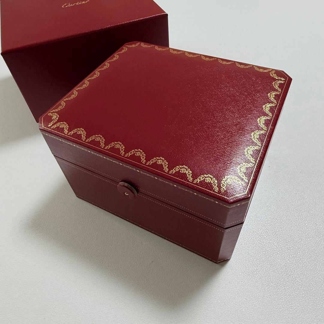 美品　カルティエ　腕時計　ウォッチ　ケース　空箱　現行品
