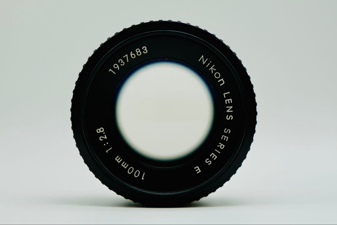 Nikon EM 一眼レフカメラ 100mm f/2.8レンズ付き