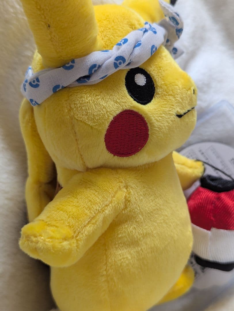 ポケモンセンターフクオカ　ピカチュウ　ぬいぐるみ　2011 タグ付き美品