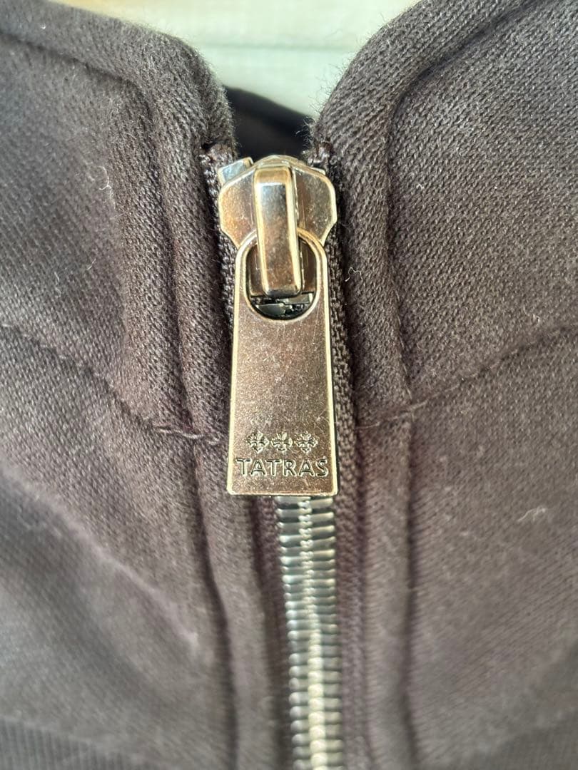 美品タトラス☆ジップアップパーカー☆サイズ2