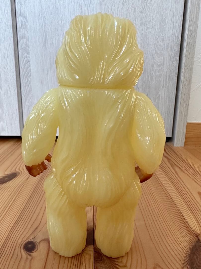 M1号　ウー　蓄光ソフビ