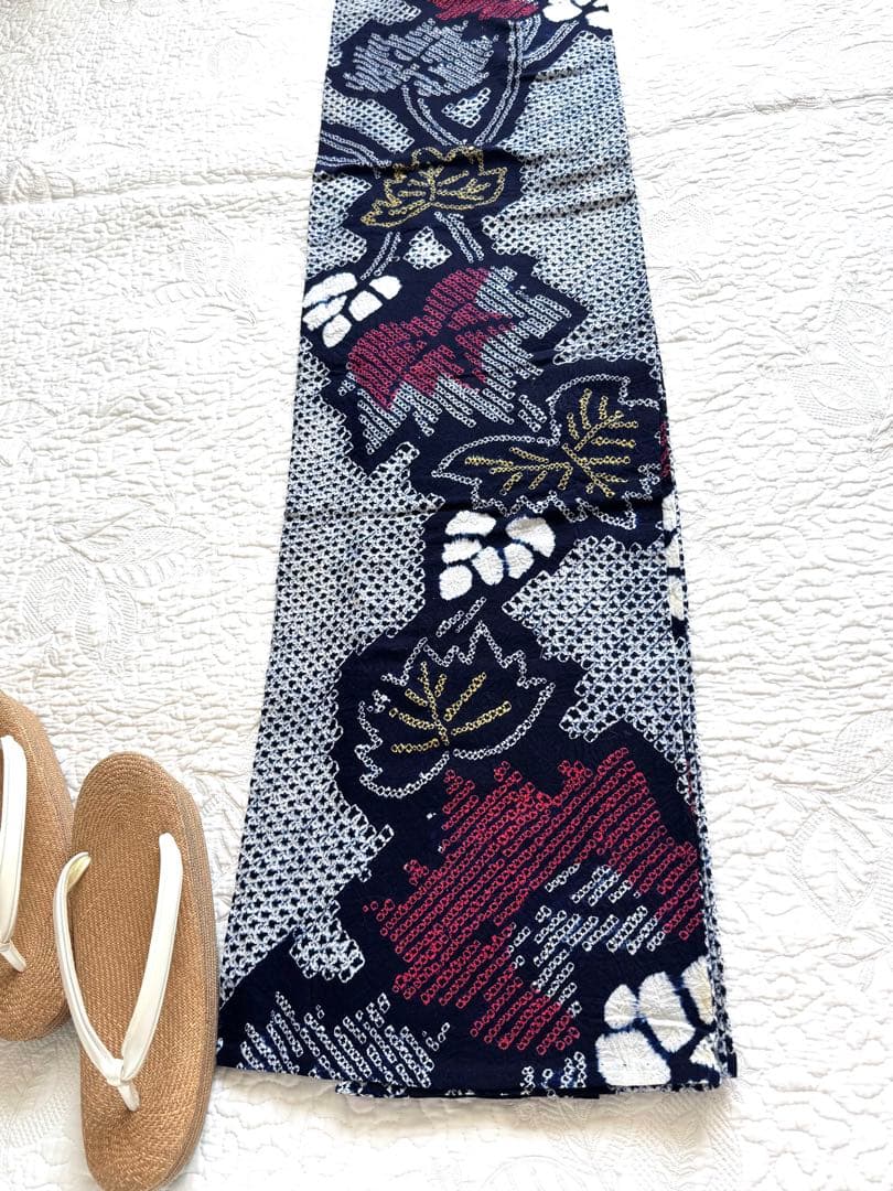 粋な大人の浴衣 高身長の方にも ◆ 有松絞り 枝葉文 華やかさのある良柄 逸品