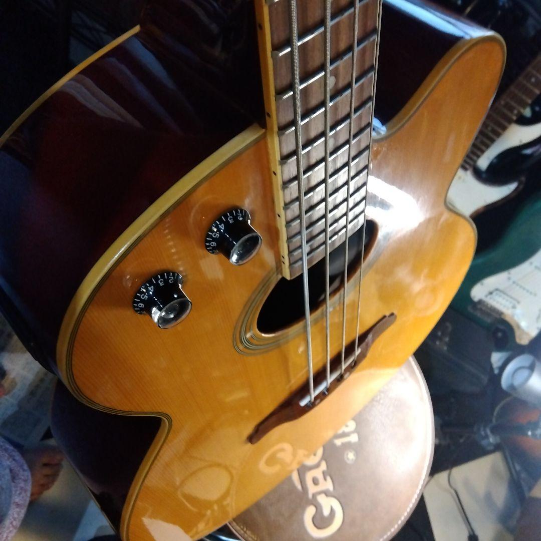 ARIAアコースティックベース