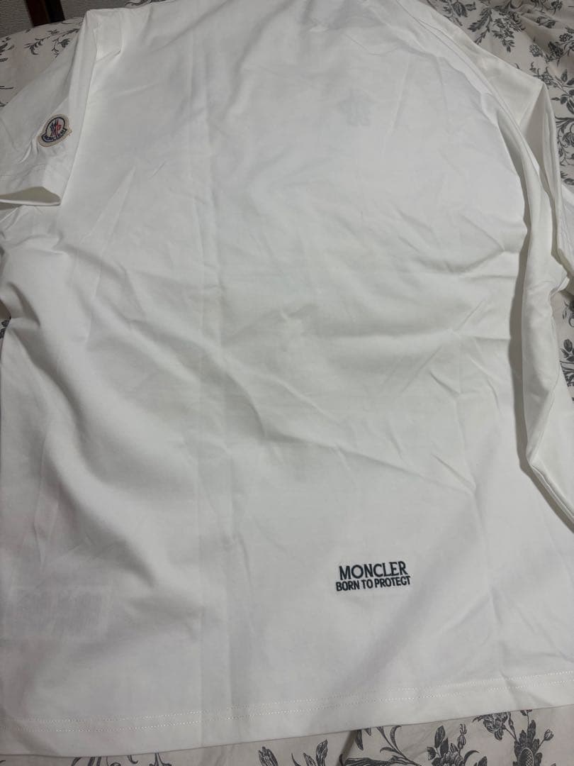 トップス Moncler T-shirt