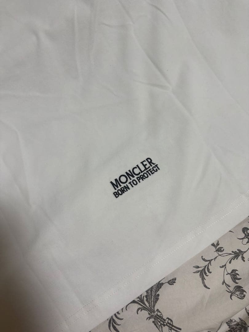 トップス Moncler T-shirt