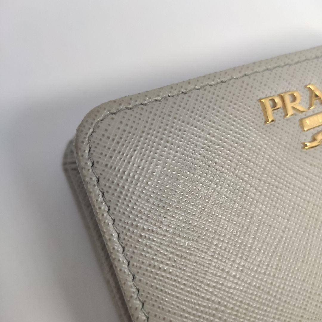 ほ*い様 【美品】★セール★付属品完品　プラダ　サファイアーノ　二つ折り財布　新