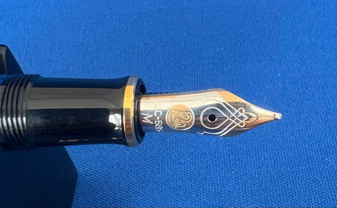 正規輸入品　ペリカン万年筆　スーべレーンM400 M字　ブルーストライブ