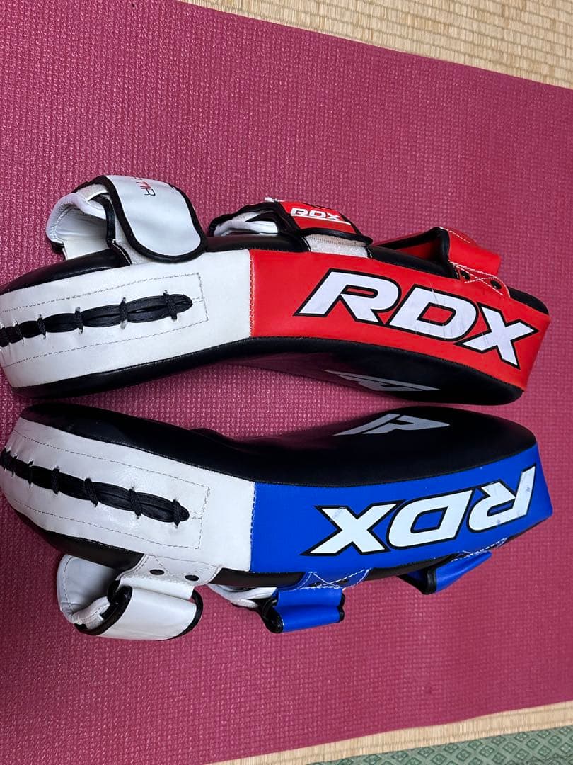 キックミット2個セット　RDX社製　キックボクシングやMMA、空手などの練習に