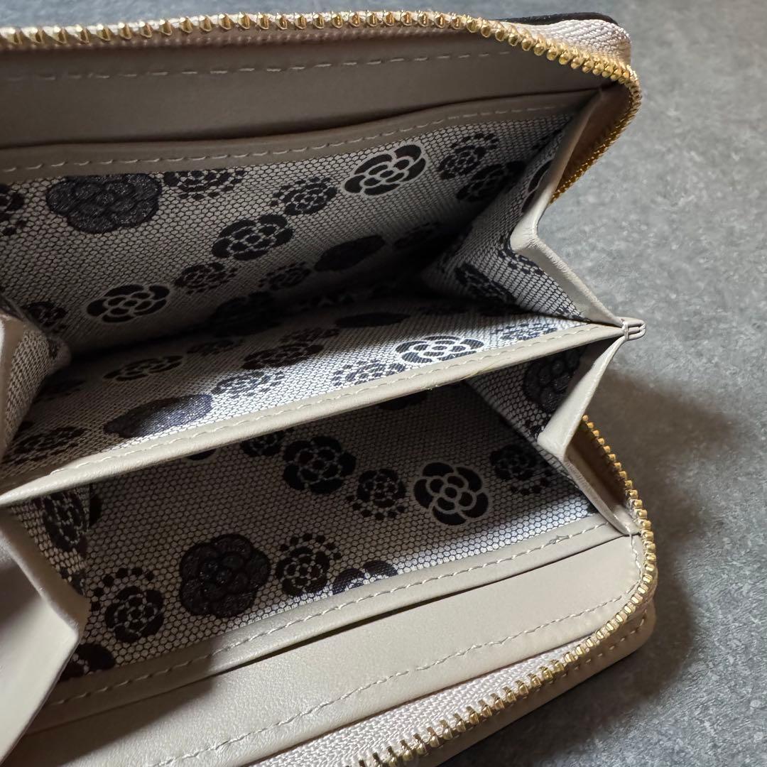 CLATHAS ブラック 二つ折り財布 クレイサス ラウンドファスナー