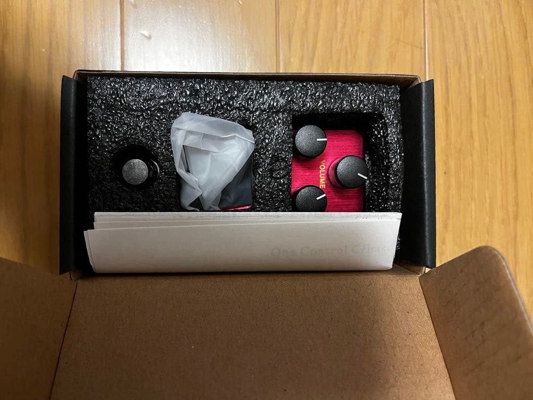 ベース One Control Red Crimson Bass Preamp