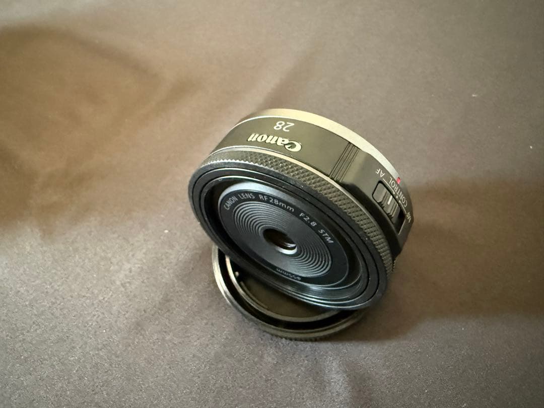 Canon RF 28mm F2.8 STM（保証書・納品書付き）