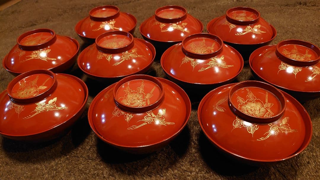 輪島塗　金蒔絵　蒔絵　沈金　華蝶の図　蓋椀　１０客