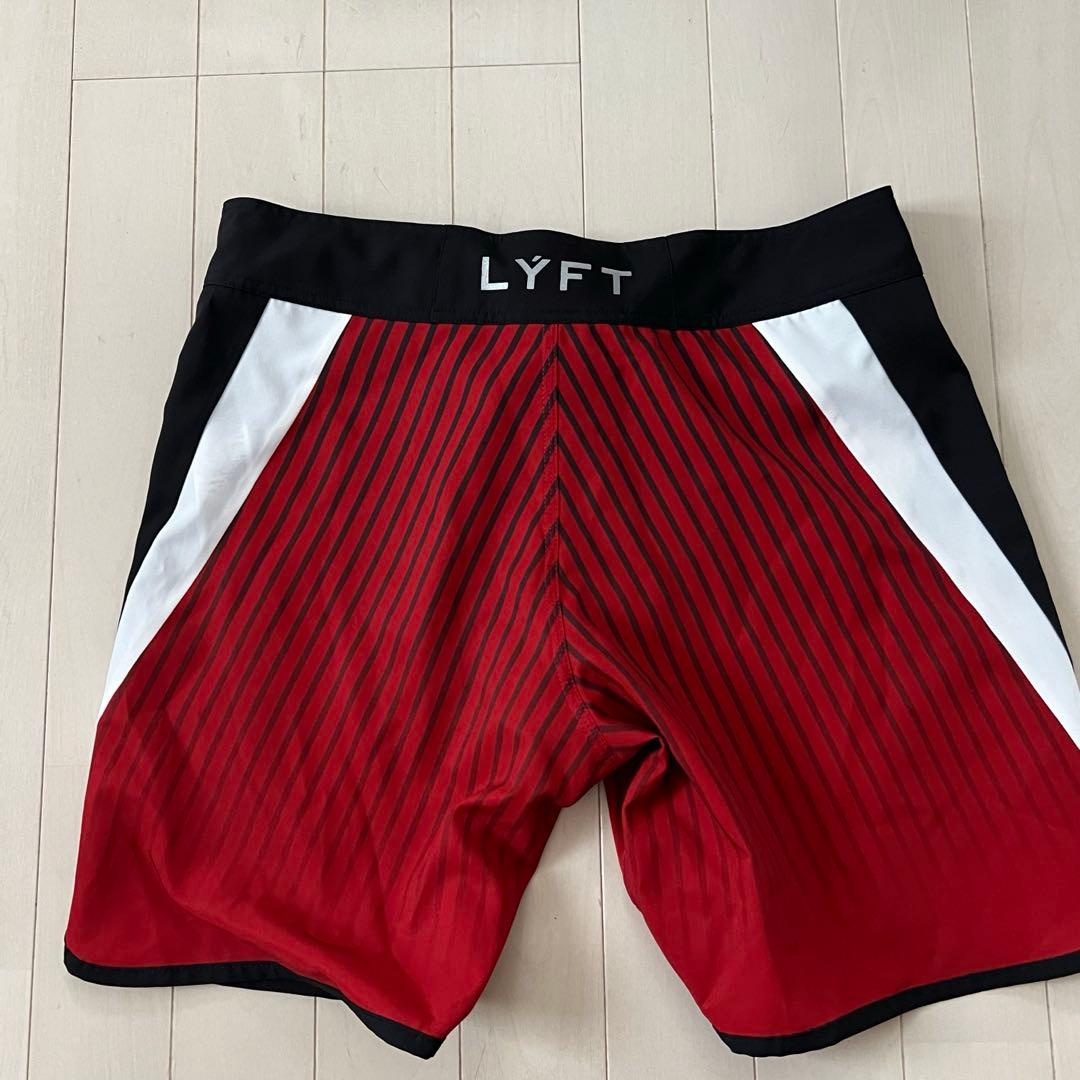 LYFT ステージショーツ　Mサイズ　サーフパンツ　タグ無し