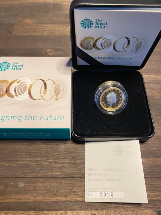 イギリス　記念　硬貨