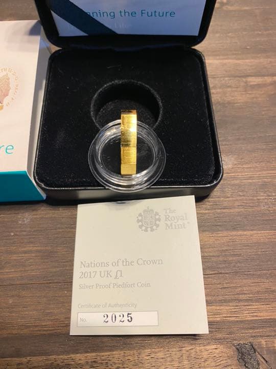 イギリス　記念　硬貨