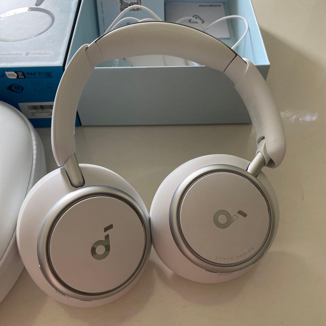 ヘッドホン NOISE CANCELLD PLAYTIME EXTENDED