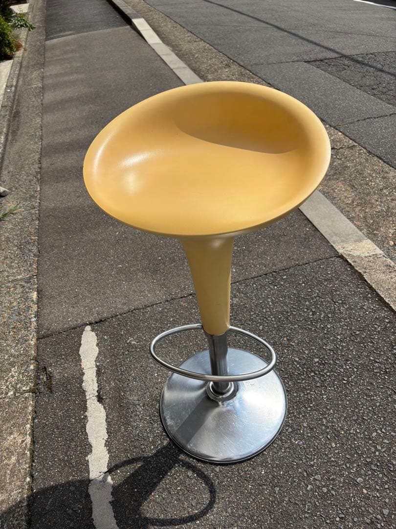 magisボンボ　バーチェアー