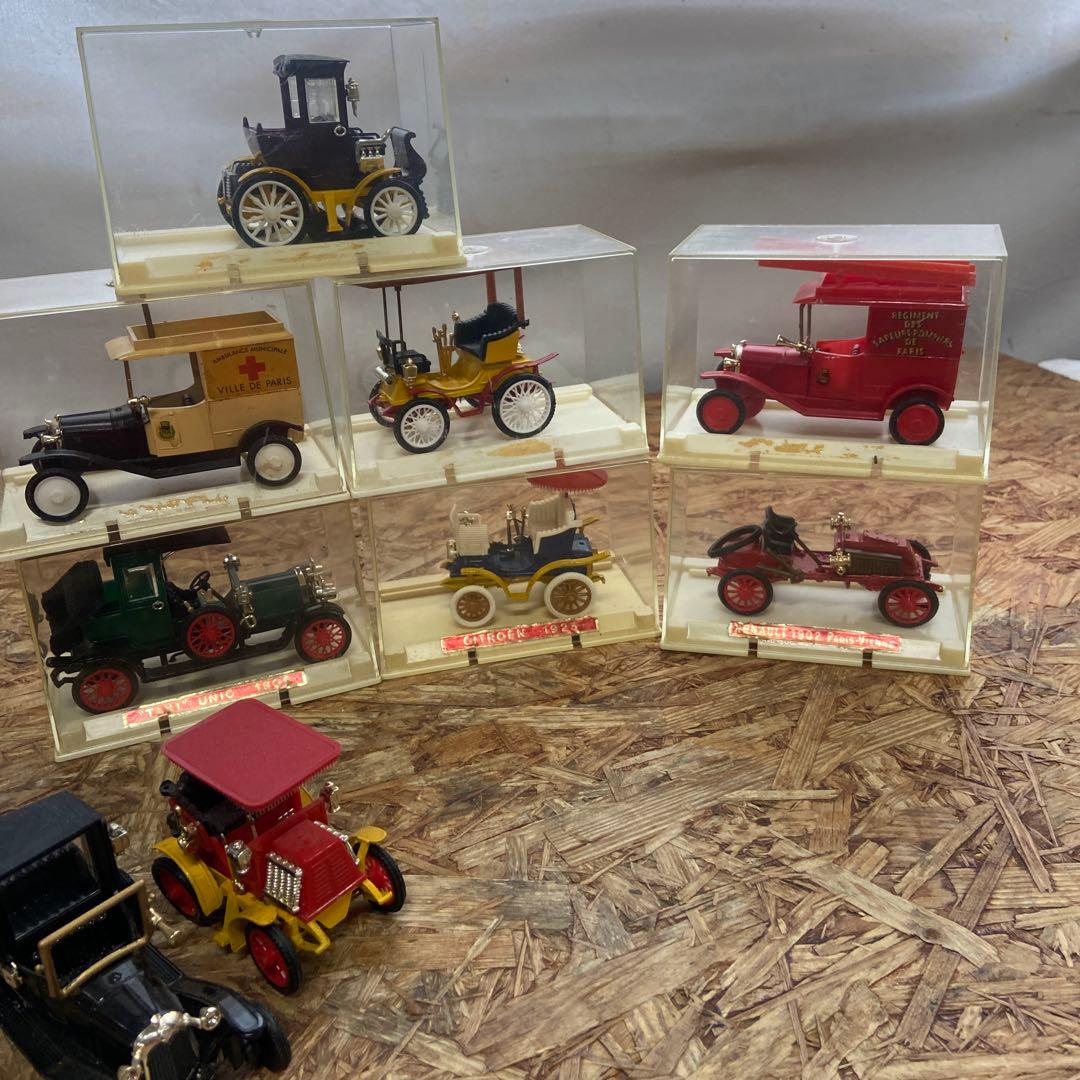 フランスサフィール製のミニカー　セット