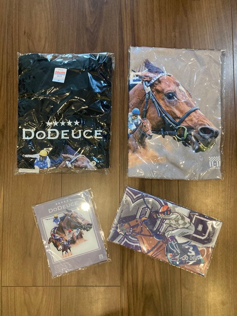 競馬ドウデュース　グッズ4点セット Tシャツ　タオル　手ぬぐい　アクリルスタンド