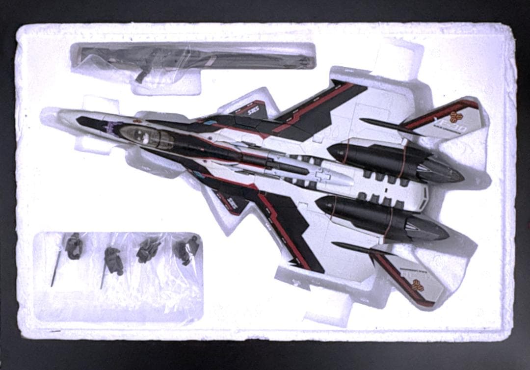 DX超合金 YF-30 クロノス バンダイ