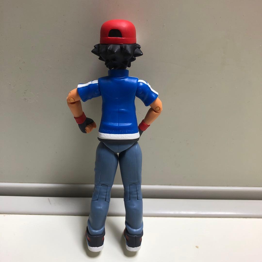 ポケモンサトシとセレナのフィギュアです。