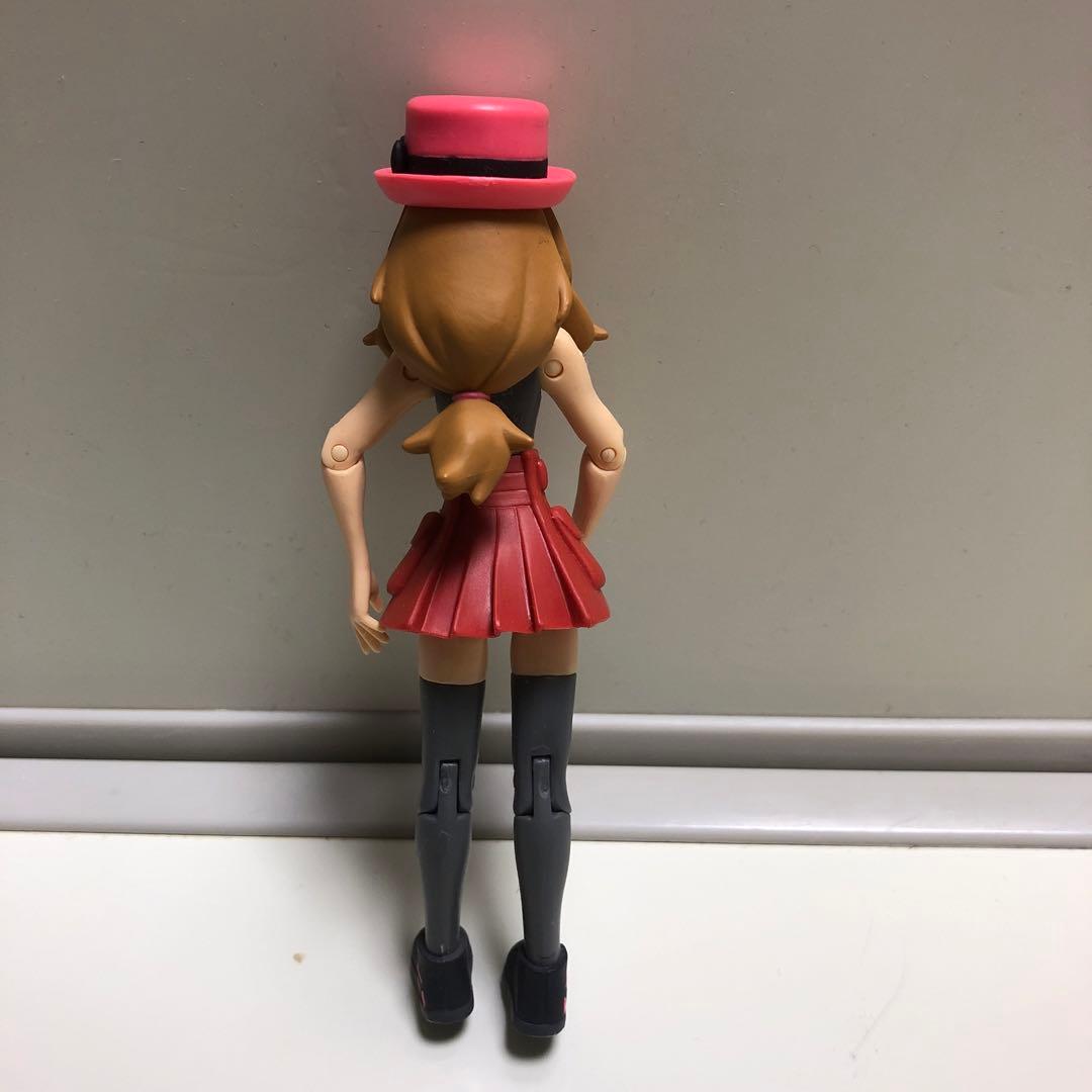 ポケモンサトシとセレナのフィギュアです。