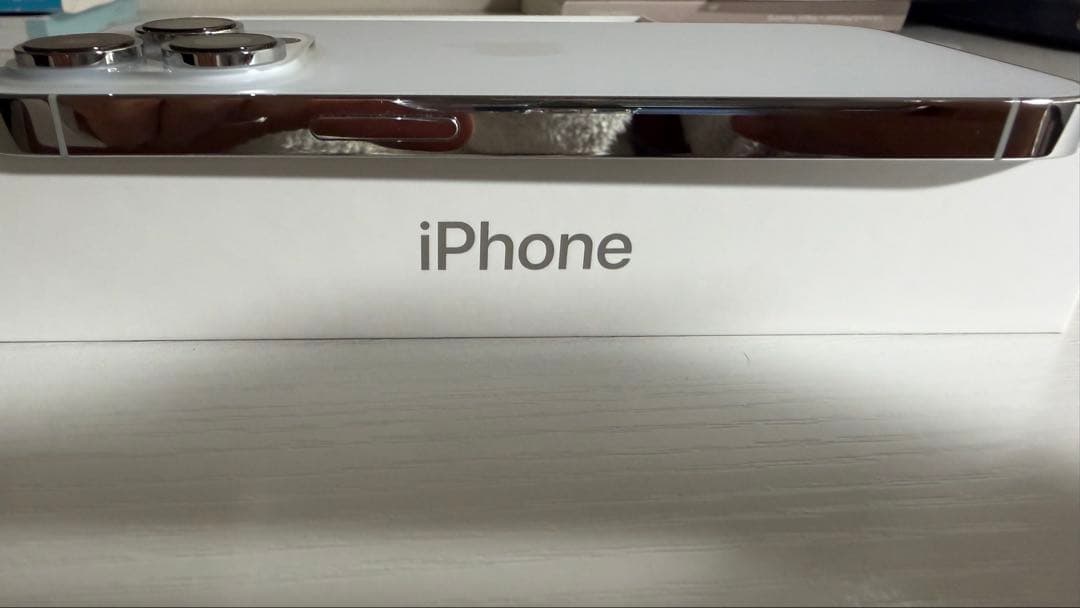 Apple iPhone 14 Pro シルバー 128